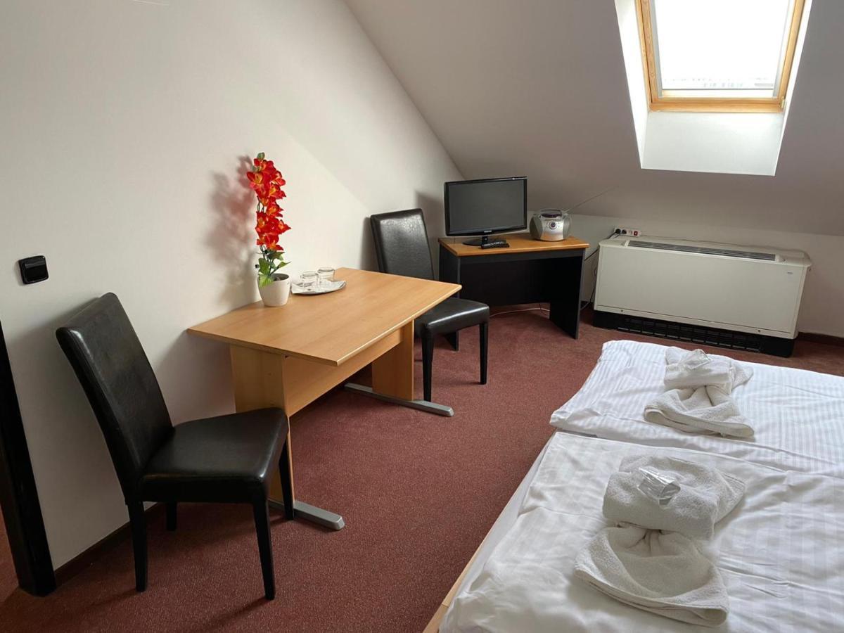 Hotel Astory 比尔森 外观 照片
